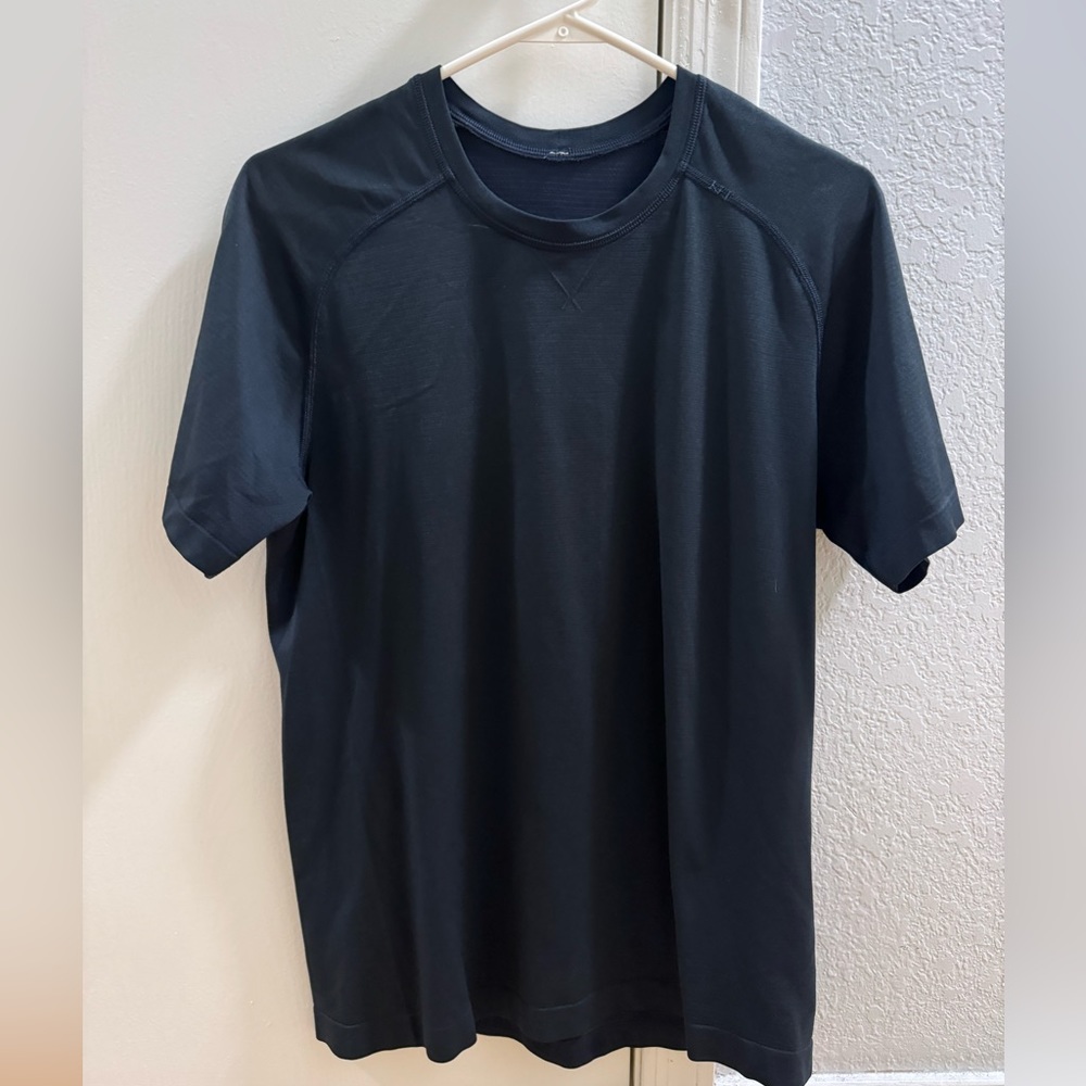 Lululemon Men’s Workout Shirt
